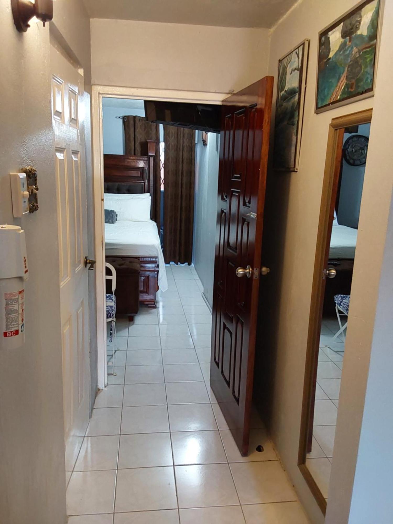 Zipcode Hideaway Guesthouse Портмор Екстер'єр фото